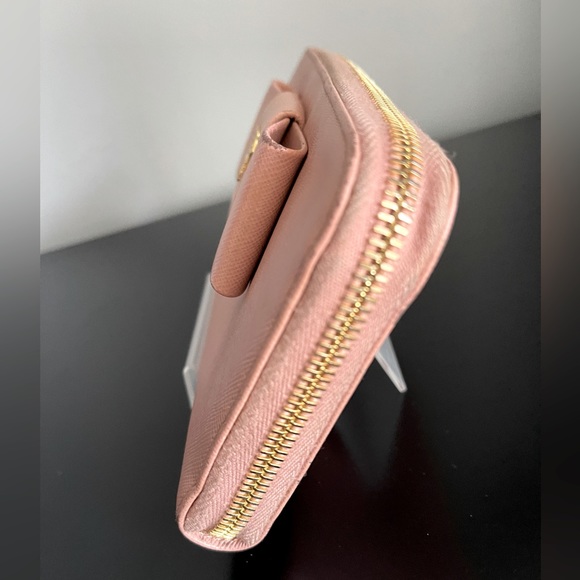Prada Leather Zip Around Bow Wallet Ballerina Pink - Picture 11 of 13